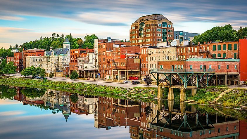8 Of The Friendliest Towns In Maine - Worldatlas intended for Designing Memorable Gatherings Around Your Maine 9-Piece Outdoor Dining Set