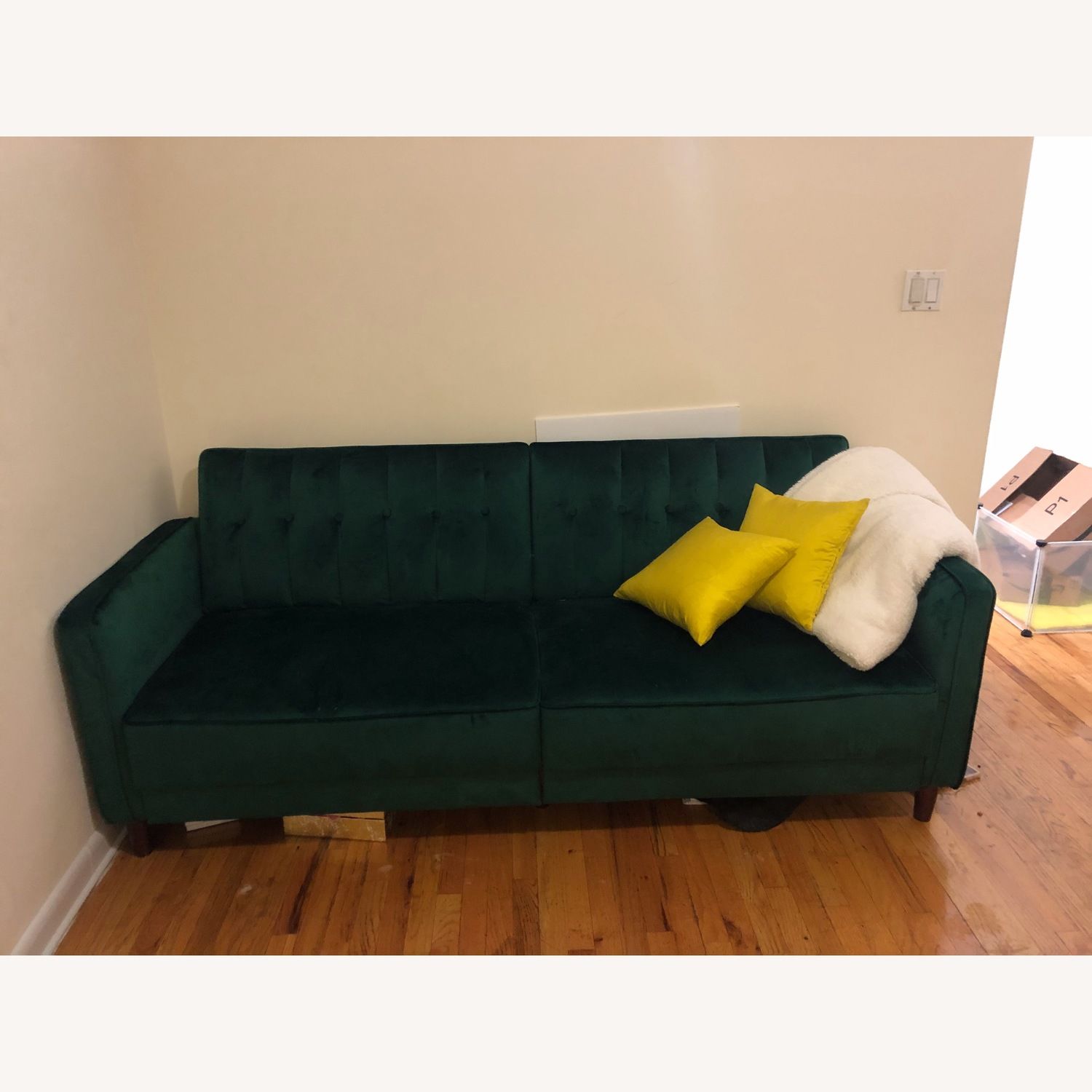 Emerald Green Velvet Tufted Sleeper Sofa - Aptdeco regarding Understanding the Art of Tufted Upholstery in Modern Living Spaces